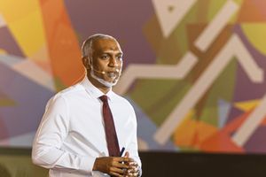 ރައީސް މުއިއްޒަށް ޓިކެޓު ދެވޭނީ މެންބަރުންގެ މަޖިލީހުން
