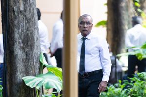 ނަޝީދު ވަކިކުރާ ގަރާރު ކުރިއަށް ނުގެންގޮސް ޖަލްސާ ހުއްޓާލައިފި