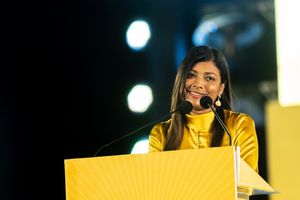 ރޮޒައިނާ އަދި ފަލާހަށް ގޯތި ލިބުނީ ގުޅީފަޅުން: އަކްރަމް
