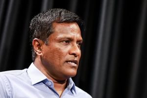 މަގުމަތިން ސަރުކާރު ވައްޓާނުލާނެ ކަމަށް ހީކޮށްގެން ނުވާނެ: އުމަރު