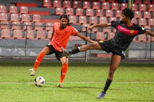 ޔުނައިޓެޑް ވިކްޓަރީ އަތުން އީގަލްސް އަށް އުނދަގޫ މޮޅެއް