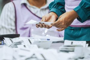 Voters want 'none of the above' option