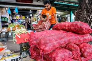 Economic Ministry appeals against onion price hikes