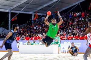 އިންޑިއާ ބަލިކޮށް ރާއްޖެ ސެމީ އަށް 