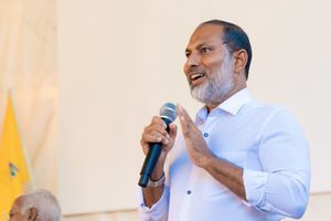 އަދާލަތު ޕާޓީގެ ލީޑަޝިޕަށް ވާދަކުރަން ކެބިނެޓުން ވަކިވޭ: އިމްރާން