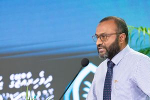 ގާޒާއަށް އެހީވާން 100،000 ޑޮލަރު ދެނީ ގަތަރު ރެޑް ކްރެސެންޓަށް