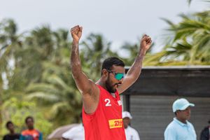 ފުރިހަމަ ރެކޯޑަކާ އެކު ކުޑަކާއްޓޭ އާއި އެޑަމް ކުއާޓާ އަށް