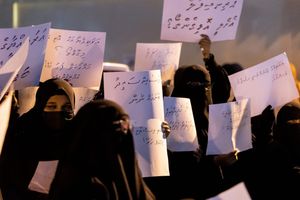މޫނުބުރުގާގެ މައްސަލަ: އެކަކަށް ދައުވާ ކުރުމުގެ ހައިސިއްޔަތު ނެތް