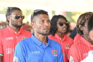 އިބޫ އާއި ކުޑަ އިއްސެ ހުއްޓުމެއް ނެތި ކުރިއަށް