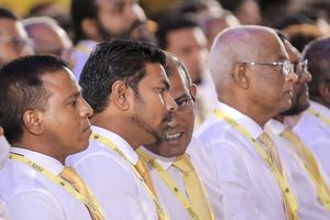 ސިޔާސީ ލީޑަރުން ގައުމުގެ ސަލާމަތަށް ނުކުންނަންވެއްޖެ: ޝިފާޒު