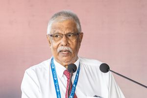އެމްޔޫ މަނިކު އަވާހަރަވުމުން އެތައް ބައެއްގެ ތައުޒިޔާ 