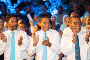 ޑިމޮކްރެޓްސް ތަދައްހުލްވާ ހުށަހެޅުން ކޯޓުން ބަލައިގަނެފި