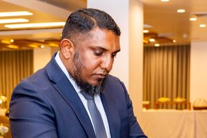 މަސައްކަތް ކޮށްގެން ކޮންމެ ޓާގެޓަކަށް ވެސް ވާސިލްވެވޭނެ: މުސްތަފާ
