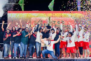 ސީކޭ ބަލިކޮށް ބުރު ތިން ވަނަ ފަހަރަށް ޗެމްޕިއަންކަން ހޯދައިފި 