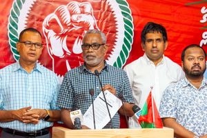 ޑިމޮކްރެސީ މުގުރާލައިފި، ސަރުކާރުގެ މައްސަލަ ބަލައިދީ: އިދިކޮޅު