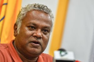 ލާމަރުކަޒީ ގާނޫނަށް ގެނައި އިސްލާހުން ބާރު ގެއްލިއްޖެ: ނިޔާޒް
