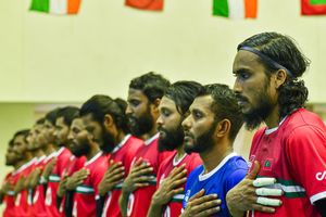 ފިރިހެން ވޮލީ ޓީމު: ދަތި ހާލަތެއްގައި އިސްކުރީ ގައުމު!