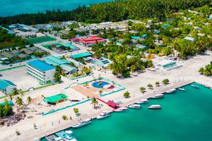 ކޮޅުފުށީގައި ދެ އަހަރު ނުފުރޭ ކުއްޖަކު ގެނބިގެން މަރުވެއްޖެ