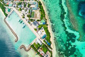 ފެނަކައިން ކައިޒާންއަށް 7.2 މިލިއަން ދައްކަން ޖެހިއްޖެ