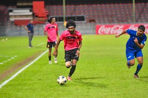 ފަހު ވަގުތު ދަ ގްރާންޑޭ ބަލިކޮށް ޔުނައިޓެޑް ވިކްޓަރީ ހަތަރަކަށް