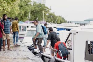 ލޯންޗު ފެރީތަކަށް ޓީ-ޖެޓީ އާއި ނޯތު ހާބަރު ހަމަޖައްސައިފި 