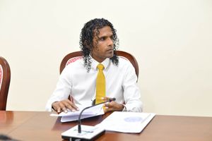 ކޮބާ ހިސާބު ދިމާވިތަ؟ ޔައުގޫބު މިހުރީ އެކައުންޓިން ކިޔަވައިދޭން