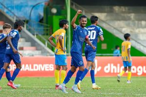 New Radiant stay perfect, Green Streets shock Eagles
