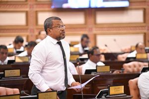 Majlis rejects motion on delays in handing over flats