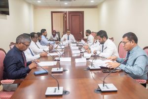 އެކަށީގެންވާ މުސާރައެއް ނުލިބޭ ކަމަށް ބުނެ މެންބަރުންގެ ޝަކުވާ
