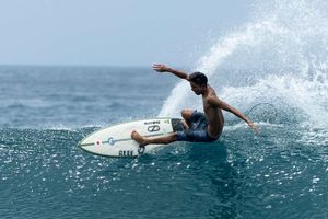 Opening day delight for surfers in Asian Surfing Championship