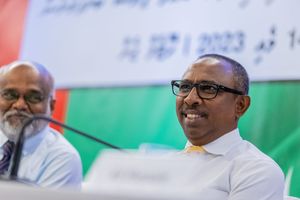 އާޒިމް އެމްޑީޕީން ވަކިކުރީ ވަރުގަދަ ފިޔަވަޅުތަކާއެކު!