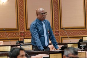 "މަޝްރޫއުތައް ކުރިއަށް ނުދާ ސަބަބާ ގުޅިގެން ޖަވާބެއް ނުލިބޭ"