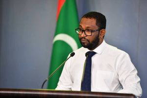 ބޮމާ ގުޅުވައި ރައީސަށް ކުރާ ތުހުމަތުތަކުގެ މައްސަލަ ހުށަހަޅަނީ
