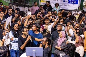  އިންސާފަށް އެދި ޔުމްނުގެ އާއިލާއިން މުޒާހަރާގައި ބައިވެރިވެއްޖެ