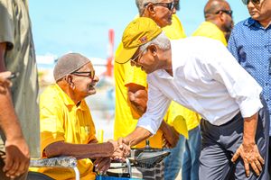 ވައުދުތަކާއެކު ރައީސް ގެނެސްދެއްވަނީ ތ. އަތޮޅަށް ތަސައްލީއެއް