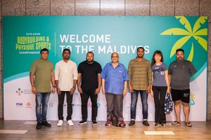 ބޮޑީބިލްޑިންގެ އަންހެން ކެޓަގަރީ އޮންނާނީ ކްރޮސްރޯޑްސްގައި