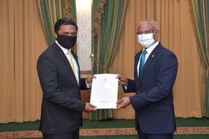އަނަސް އަށް ފިނޭންސްގެ ސްޓޭޓް މިނިސްޓަރުކަން ދެއްވައިފި