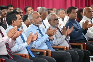 ޑީބީއެމް ފަނުފުލުން، މުއްދަތު ހަމަވިއިރު ހިދުމަތް ދޭން ނުފެށުނު