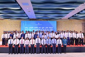ޕްރޮޖެކްޓުތައް ބަހާލި މައްސަލަ ބަލަން އަމީރު ގޮވާލުން