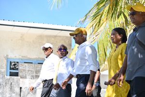 ރައީސްގެ ވައުދު, ފުޅަދޫ ފަޅުގައި ރިސޯޓެއް ހަދަން ހުޅުވާލުމަށް