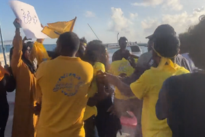 MDP and PPM supporters clash in Guraidhoo