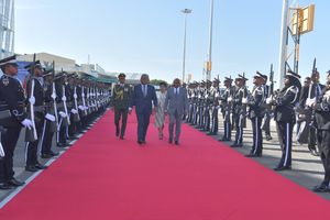 ސީޝެލްސްގެ ރައީސް ރާއްޖެއަށް ވަޑައިގެންފި