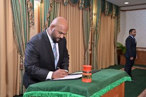 ސައިޓަށް ގެންދިޔުމަށްފަހު ކޮންޓެއިނާތައް ފަހުން ކްލިއާ ކުރަނީ 