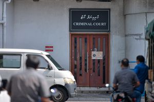 ކޯޓުގެ ހުރުމަތް ކެނޑުމުން ދޭ ޖަލު އަދަބު ތިން މަހަށް ބޮޑުކޮށްފި