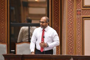 މަޖިލިސް ކެންސަލް ކުރީ އިހުސާން ހާޒިރުކުރަން ނިންމާފައި އޮއްވައި