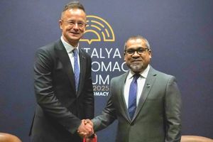 Maldives hold talks with Hungary to strengthen relations