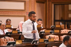 ދެ ދާއިރާއެއްގެ އިތުރު ގަޑީގެ އުސޫލު ބަދަލުކުރަން ގަރާރެއް