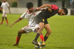 ޔުނައިޓެޑް ވިކްޓަރީން ބުރު ބަލިކޮށްފި 