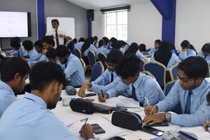 ވިލާ އިންޓަނޭޝަނަލް ހައި ސްކޫލުން ސްޓަޑީ ކޭމްޕެއް ފަށައިފި