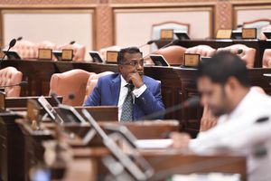 މަތިވެރީގައި ތިބީ ޓެރަރިސްޓުން ކަމަށް ބުނުމުން މެމްބަރު ރަތަށް